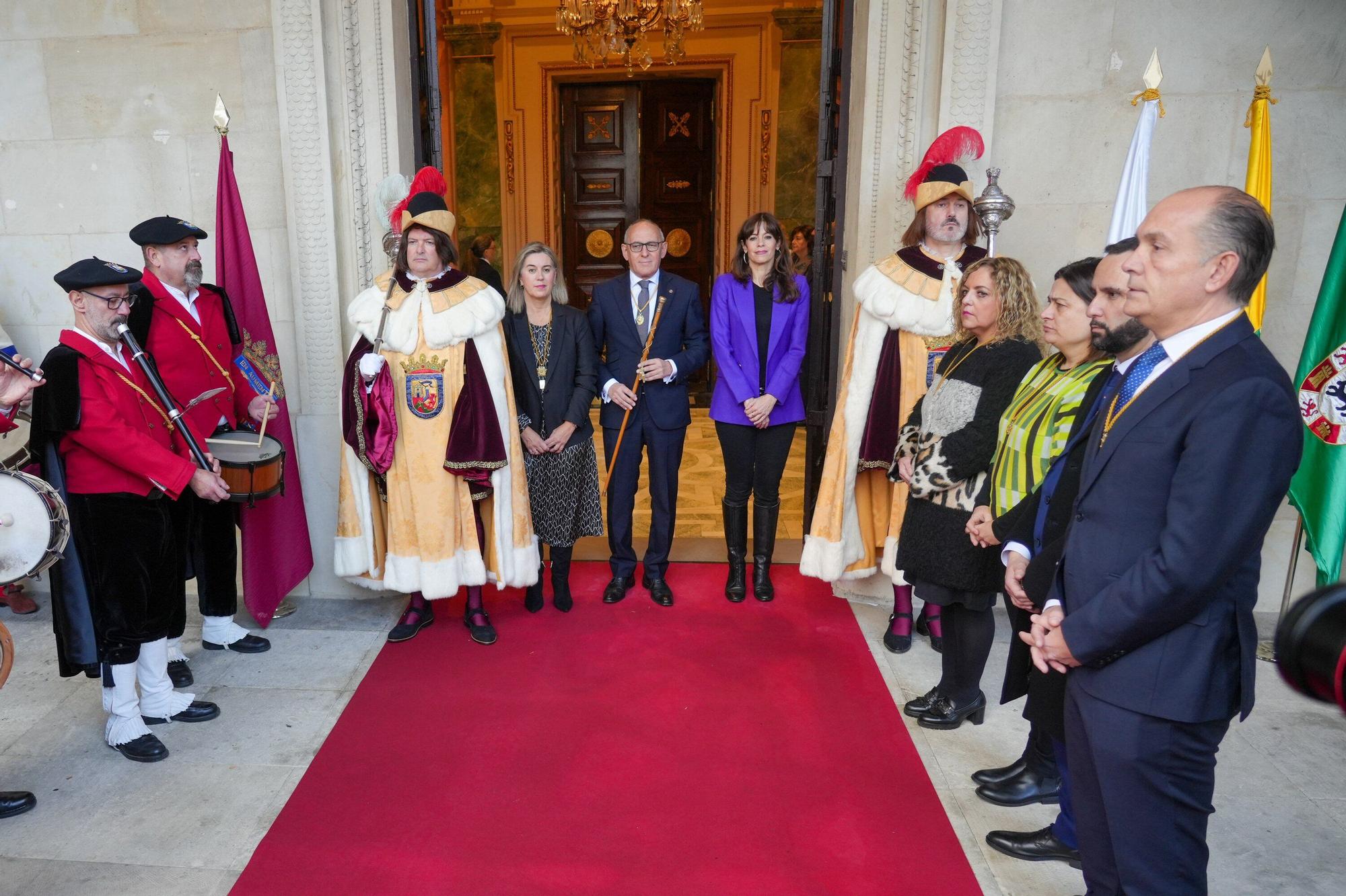 En imágenes: Pleno Tradicional de noviembre de Juntas Generales