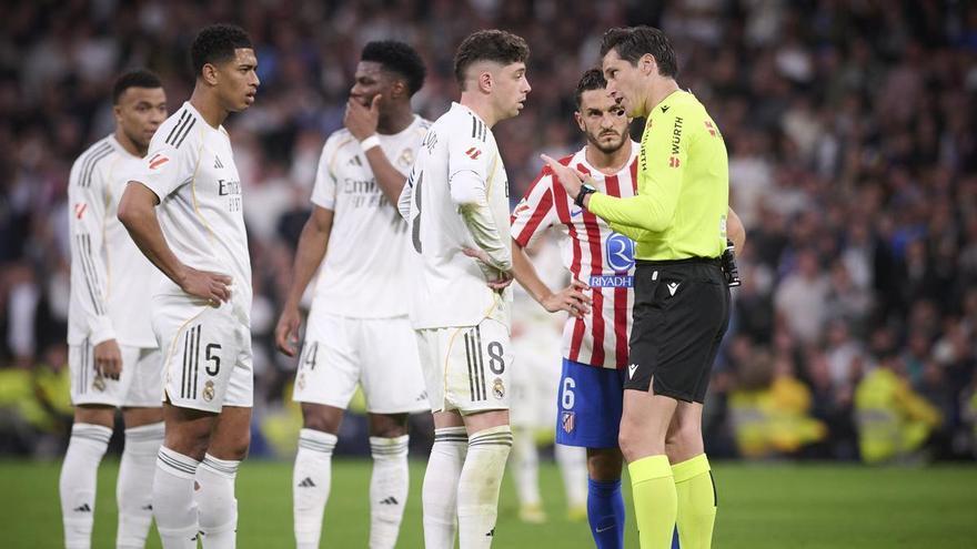 Valverde acaba en el hospital tras un incidente "muy grave" con Tchouaméni en el vestuario del Real Madrid