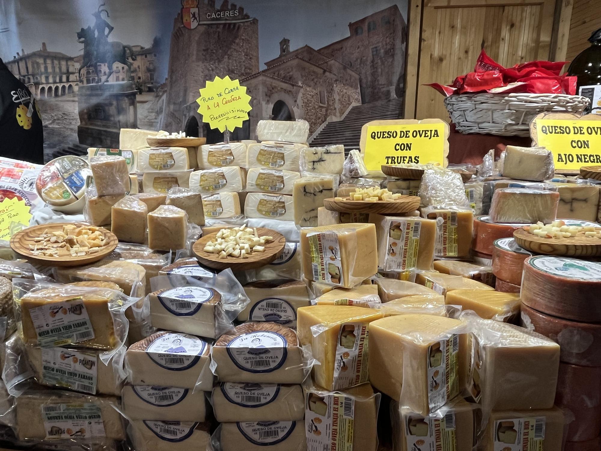 Bilbao estrena un mercado navideño de artesanía con opciones para todos los gustos