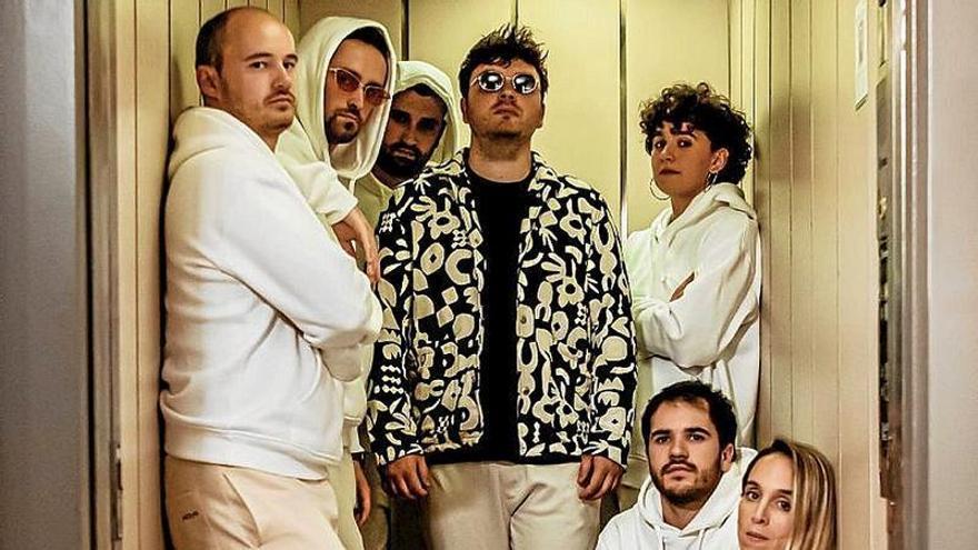 El grupo Janus Lester posando.