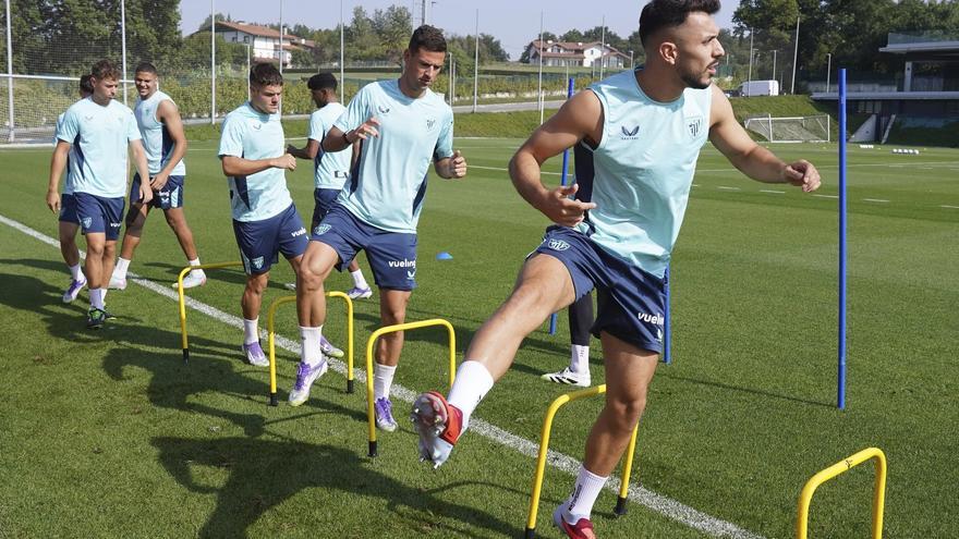 Se cumple el plan con Paredes: entrena y jugará el domingo
