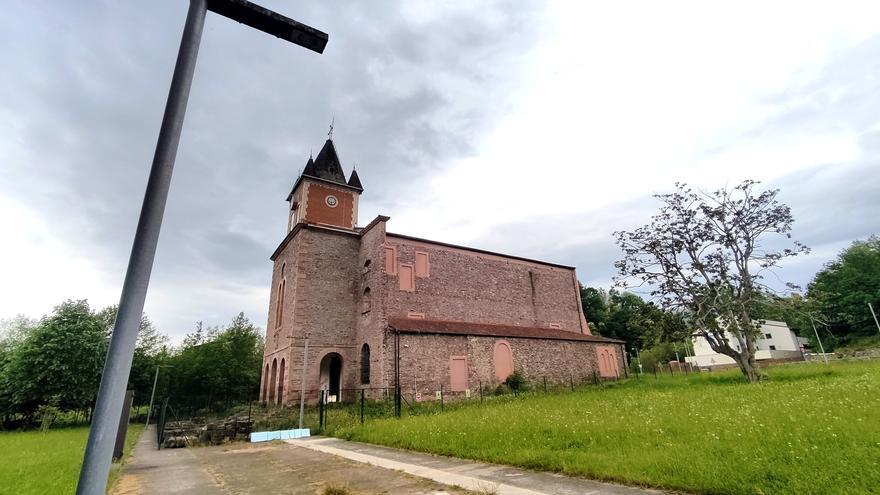 Un paso más para el derribo de la iglesia del Colegio de Lecároz