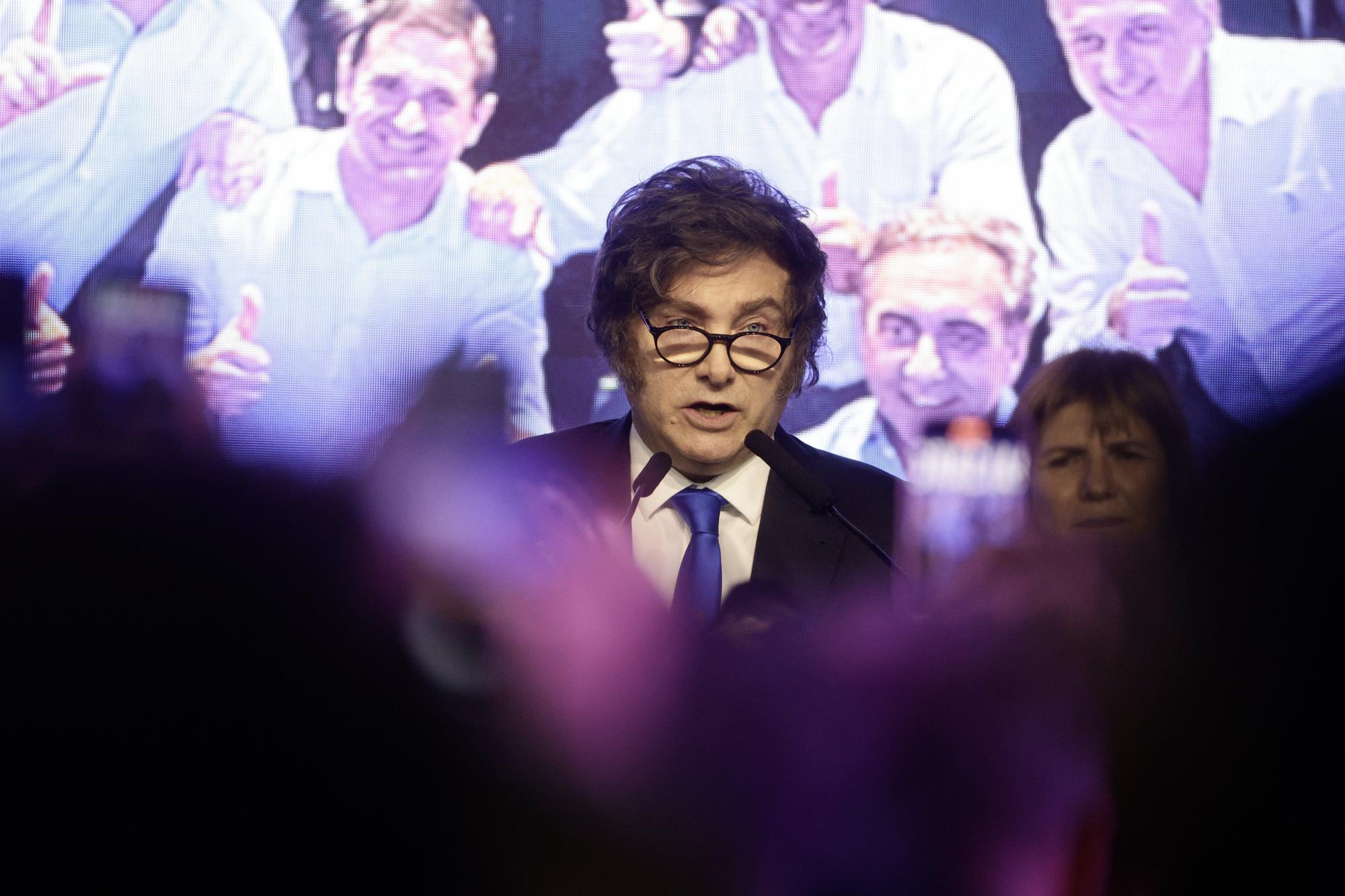 Milei, exultante tras arrasar en las elecciones de medio mandato: "Comienza la construcción de la Argentina grande"