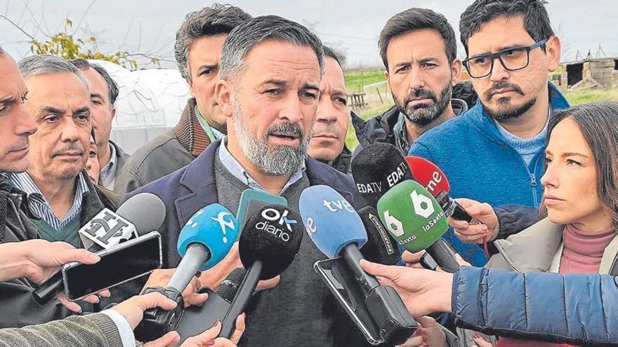 La ultraderecha se zurra entre sí por dinero