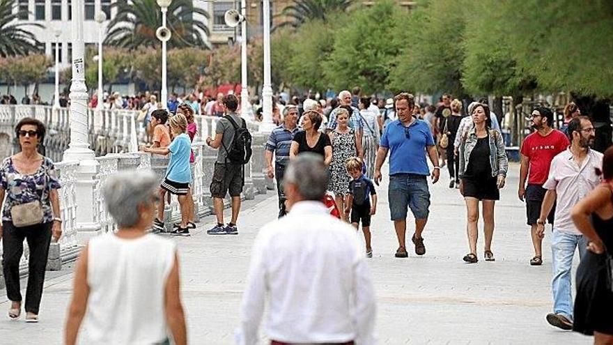 Donostia es la capital del Estado con mayor renta anual per cápita y el décimo de los 405 municipios con más de 20.000 habitantes.