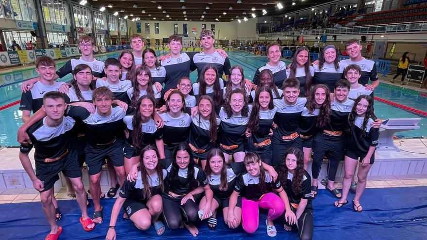 El Club Natación Tafalla triunfa en Gijón