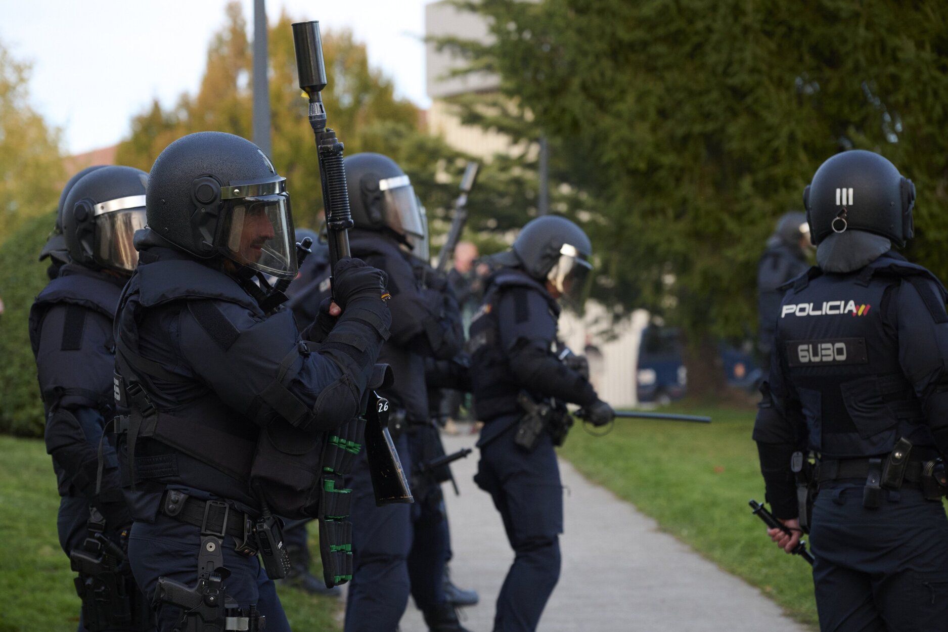 En imágenes | Altercados en la Universidad de Navarra tras la suspensión de un acto de Vito Quiles