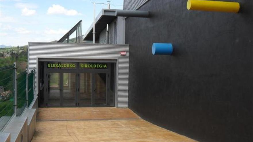 El polideportivo de Elexalde en Galdakao adelanta su horario de apertura