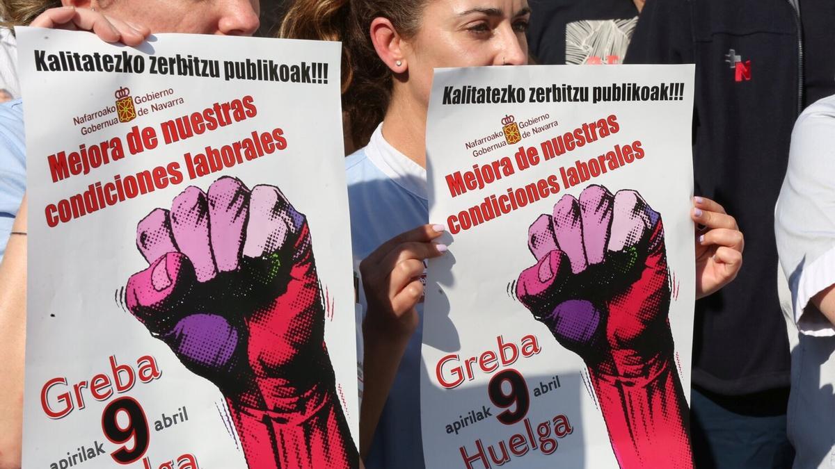 El personal de la Administración secundó una huelga el 9 de abril para mejorar sus condiciones laborales.