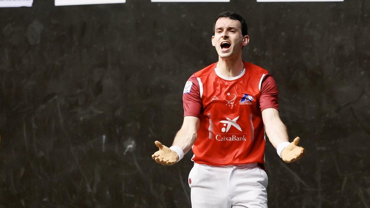 Altuna III durante un partido.