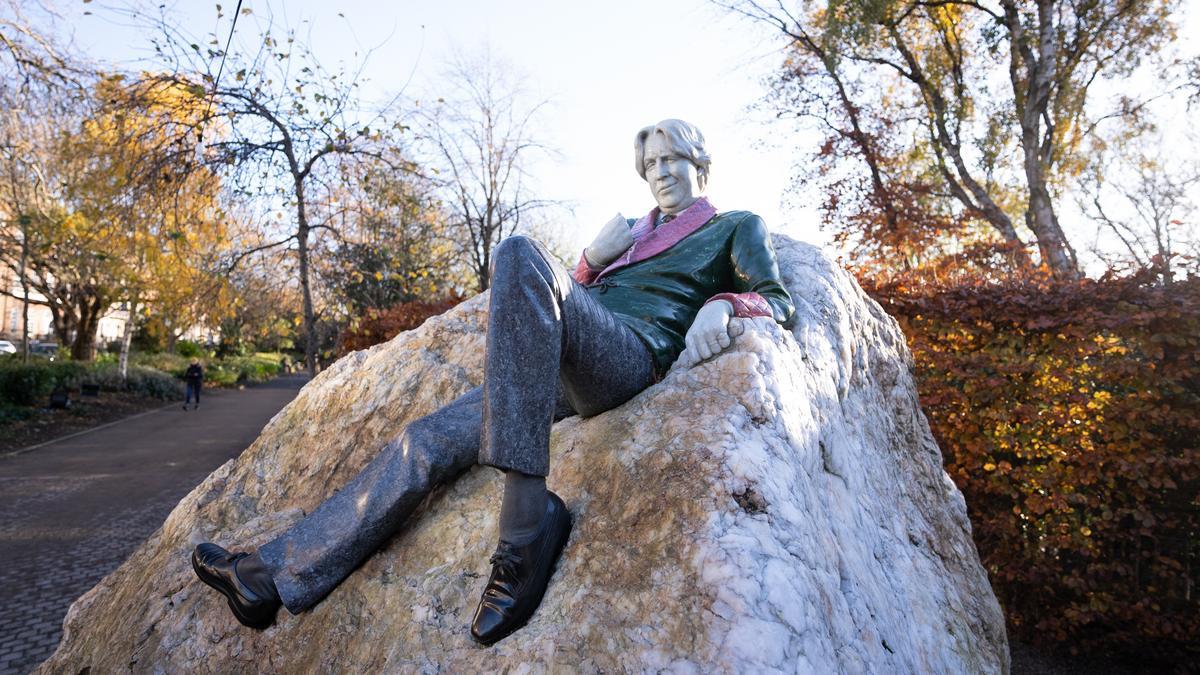 Monumento a Oscar Wilde en la dublinesa Merrion Square.