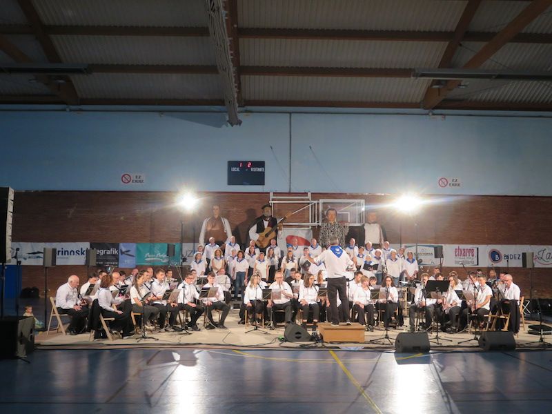 Los urretxuarras lo dan todo en las fiestas de Santa Anastasia