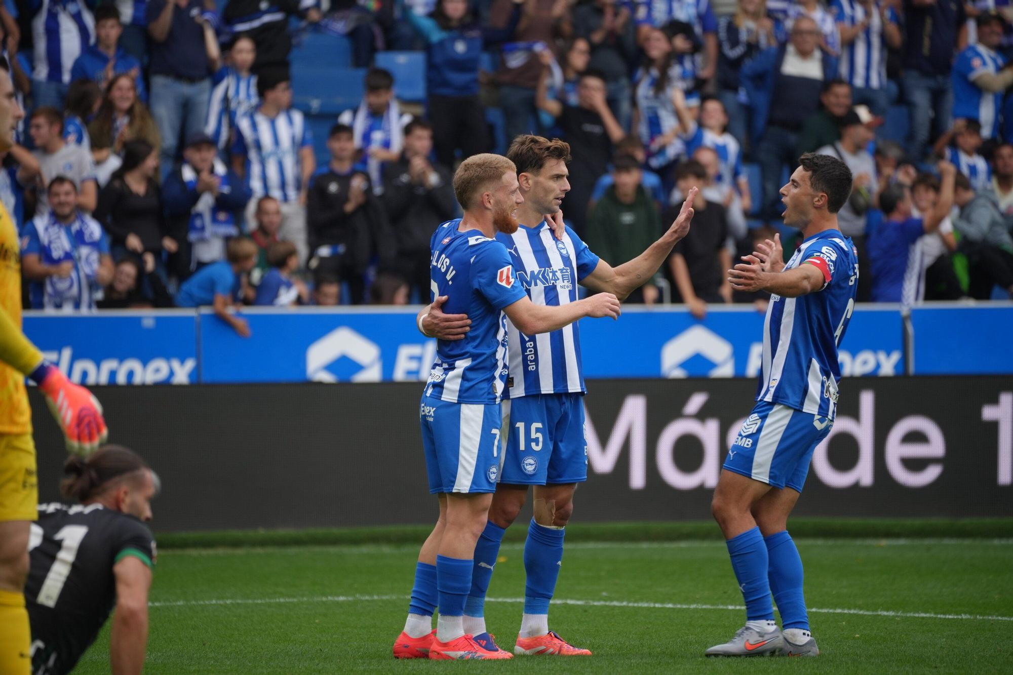 En Imágenes: El Alavés se impone al Elche