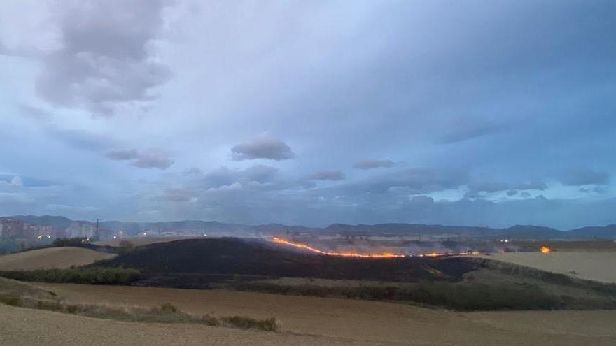 Incendio entre Cordovilla y la Universidad de Navarra