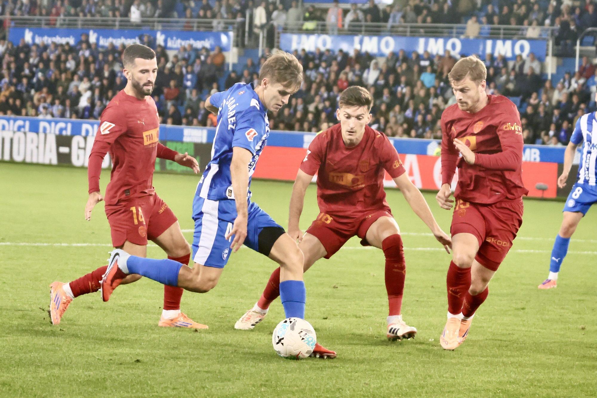 Todas las fotos del Alavés-Valencia en Mendizorroza