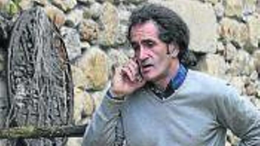 Solicita perdón por no haber pedido el permiso