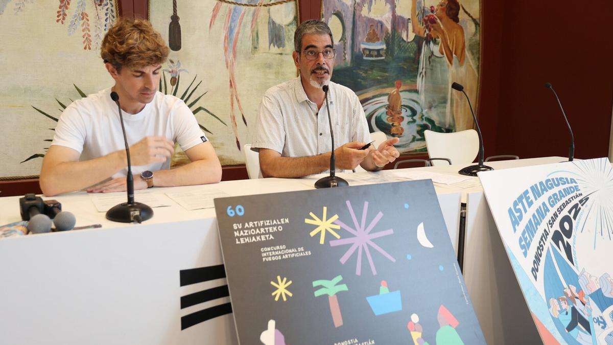 Jon Insausti y Eneko Goia en la presentación del Concurso de Fuegos Artidfcales