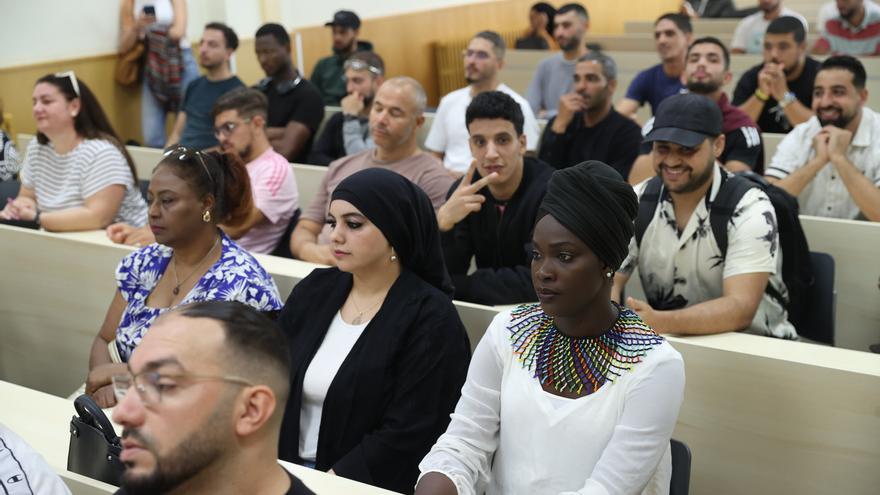 Los centros educativos o laborales, los lugares con más discriminación racial en Navarra
