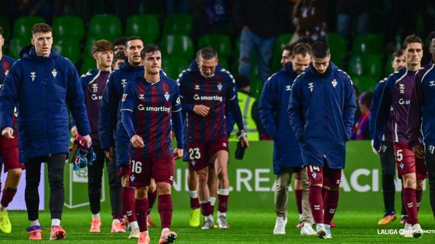 Larri dabilen Eibarrek jipoia Santanderren (4-0)