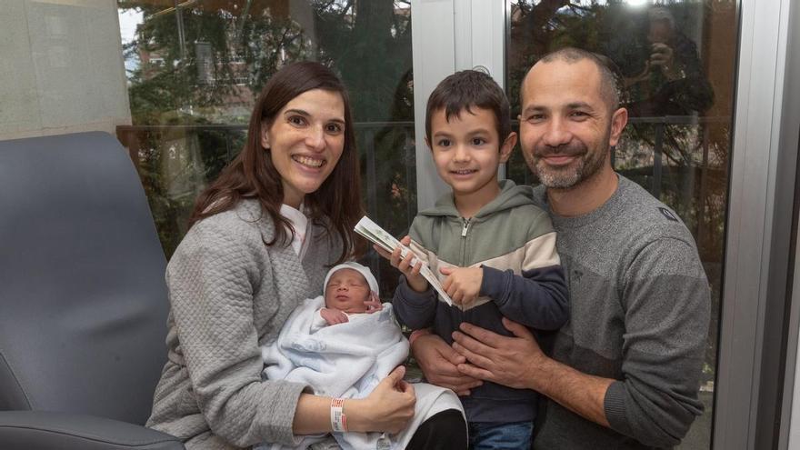 Simón García, primer niño nacido en la Clínica Universidad de Navarra en 2024