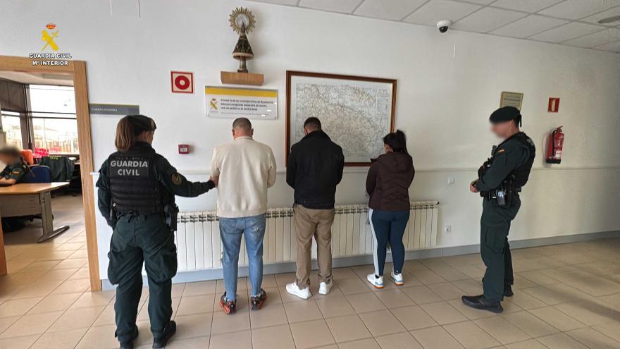 Cinco detenidos en La Rioja por explotar a ocho trabajadores en fincas de la Ribera de Navarra y La Rioja Baja