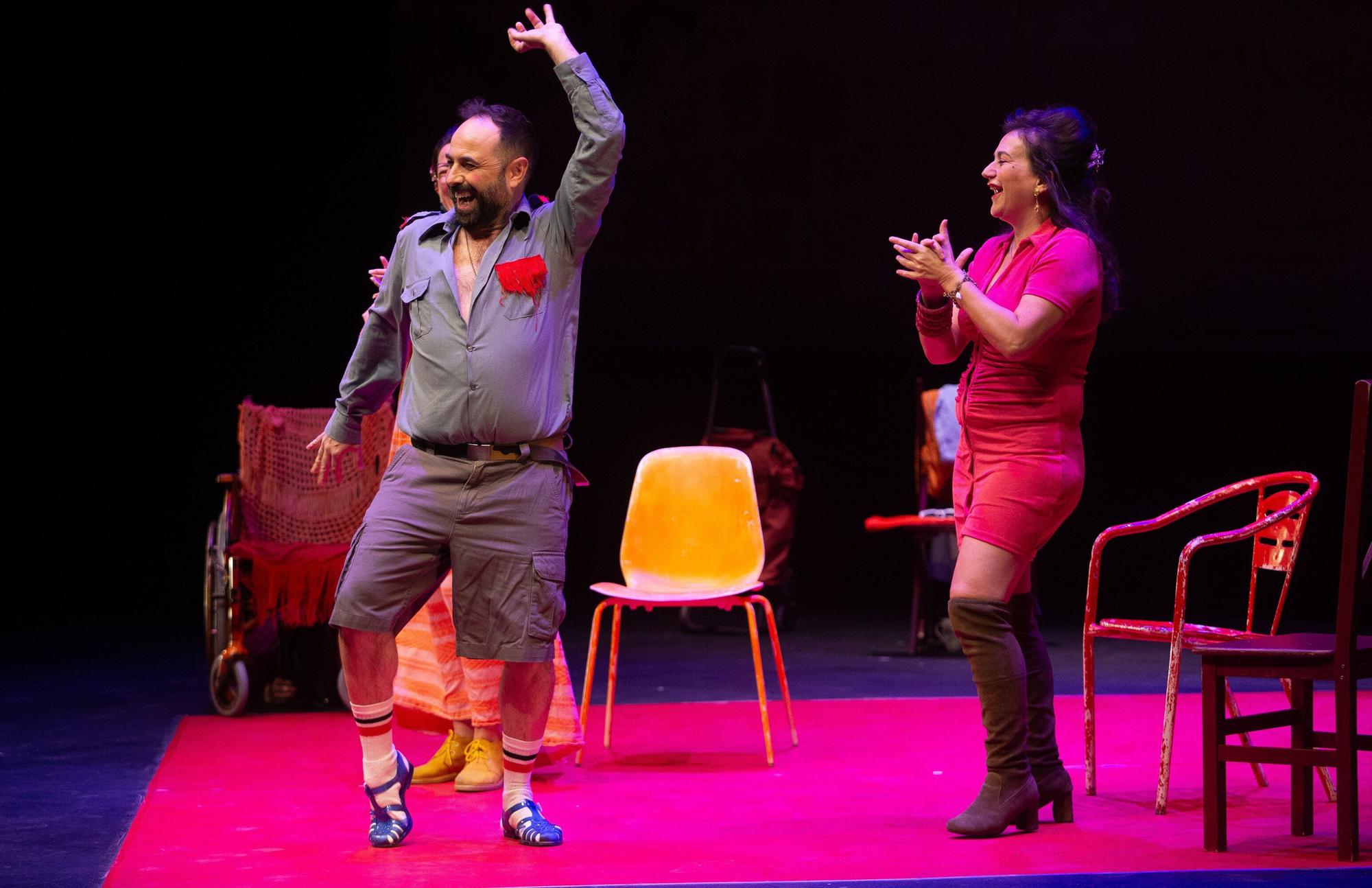 Fotos de 'Las bingueras de Eurípides' en el Festival de Teatro de Olite 2025