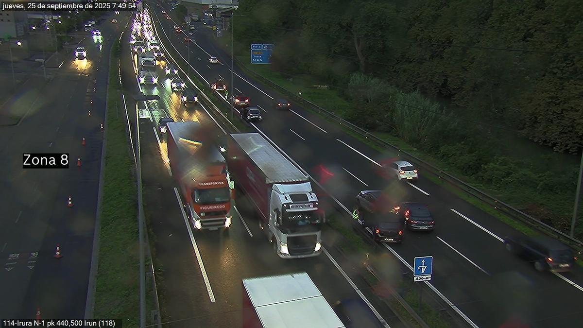 Retenciones en Irura tras un accidente múltiple en la N-1.