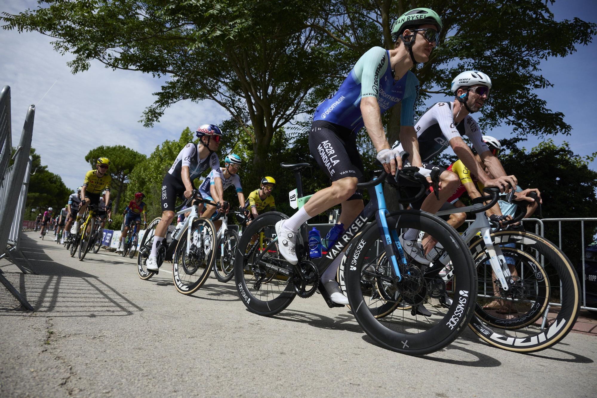 Fotos de la etapa navarra de La Vuelta 25 entre Sendaviva y Larra - Belagua