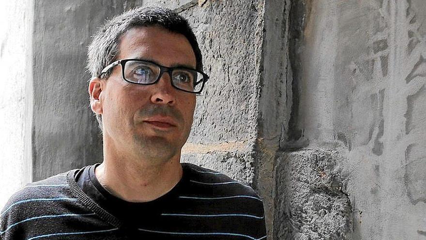 Ander Izagirre hablará en Tolosa sobre 'Los sótanos del mundo'