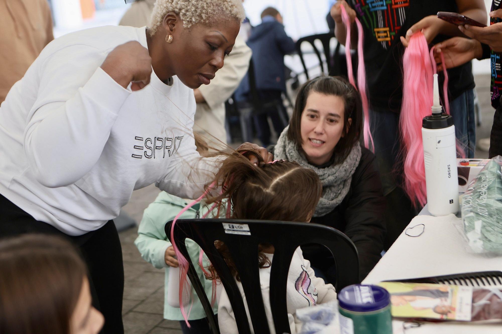 En imágenes: Encuentro intercultural en la plaza Santa Bárbara