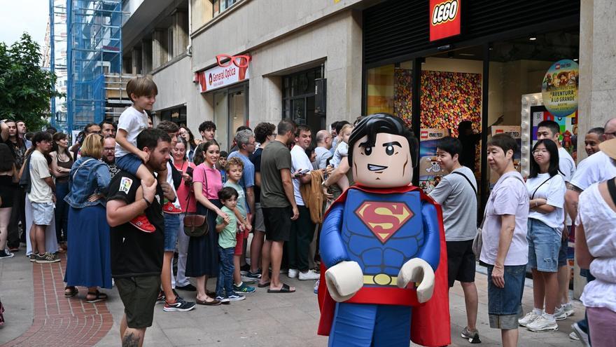 La tienda Lego de Bilbao guarda un espacio secreto y perfecto para jugar en familia