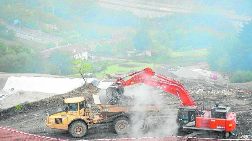 Imagen tomada a comienzos del pasado mes de octubre en la zona alta de la ladera colapsada. Foto: Jose Mari Martínez