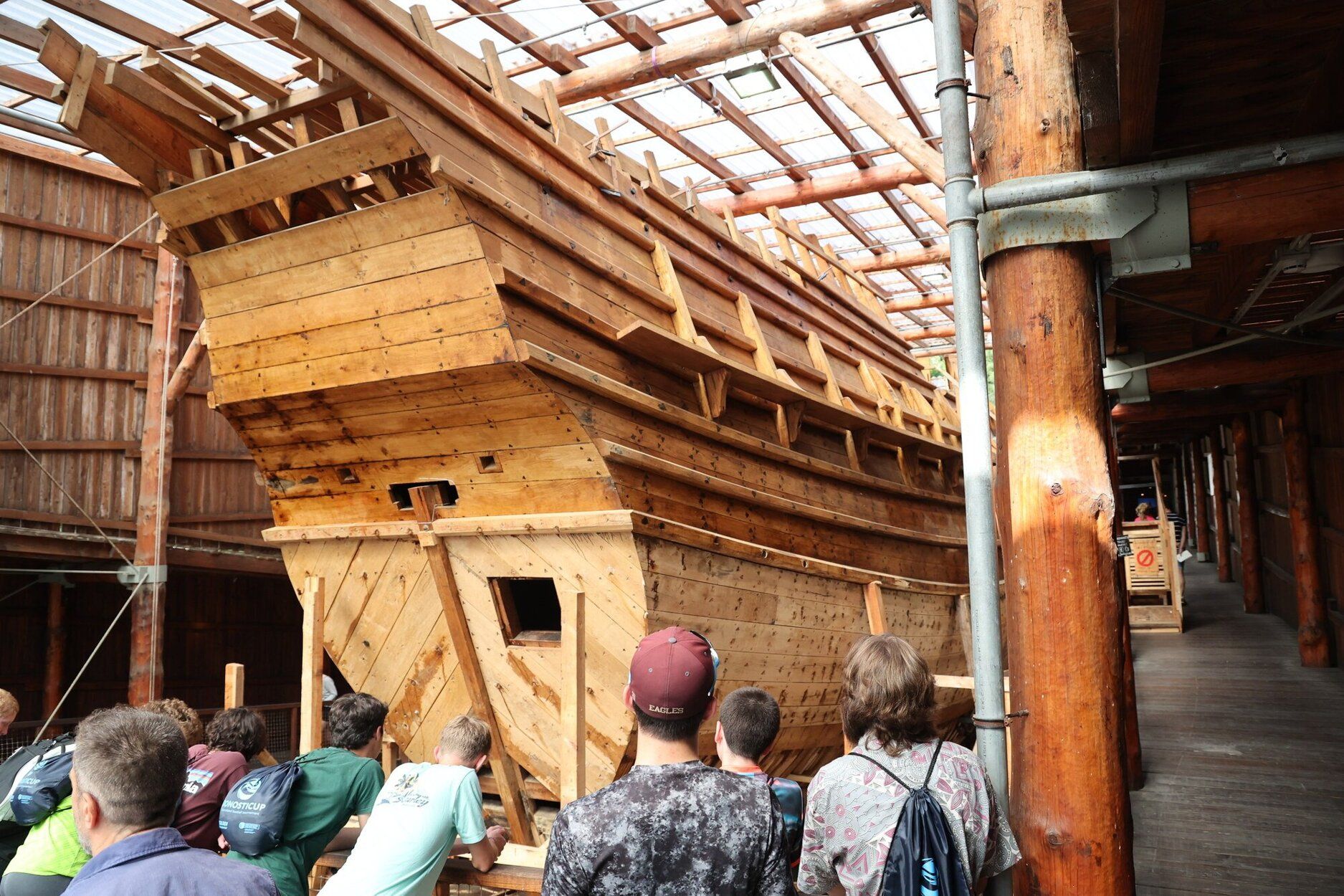 2023-7-5. Construcción de la réplica de la Nao San Juan, ballenero vasco hundido en Canadá en 1565, en la Factoría Albaola.