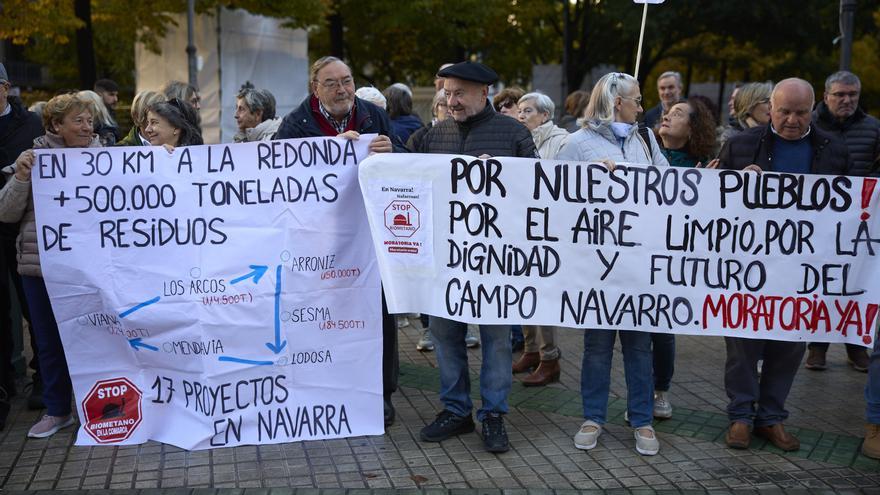 Protesta en Pamplona contra las plantas de biometano: “Escuchad, no os vamos a votar”