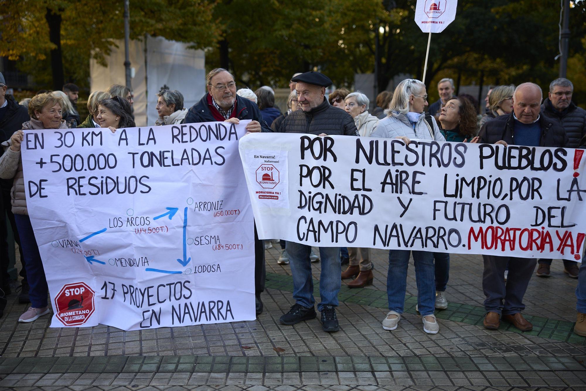 Sustrai Erakuntza, ante el Parlamento de Navarra &quot;por una planificación democrática de la biometanización&quot;