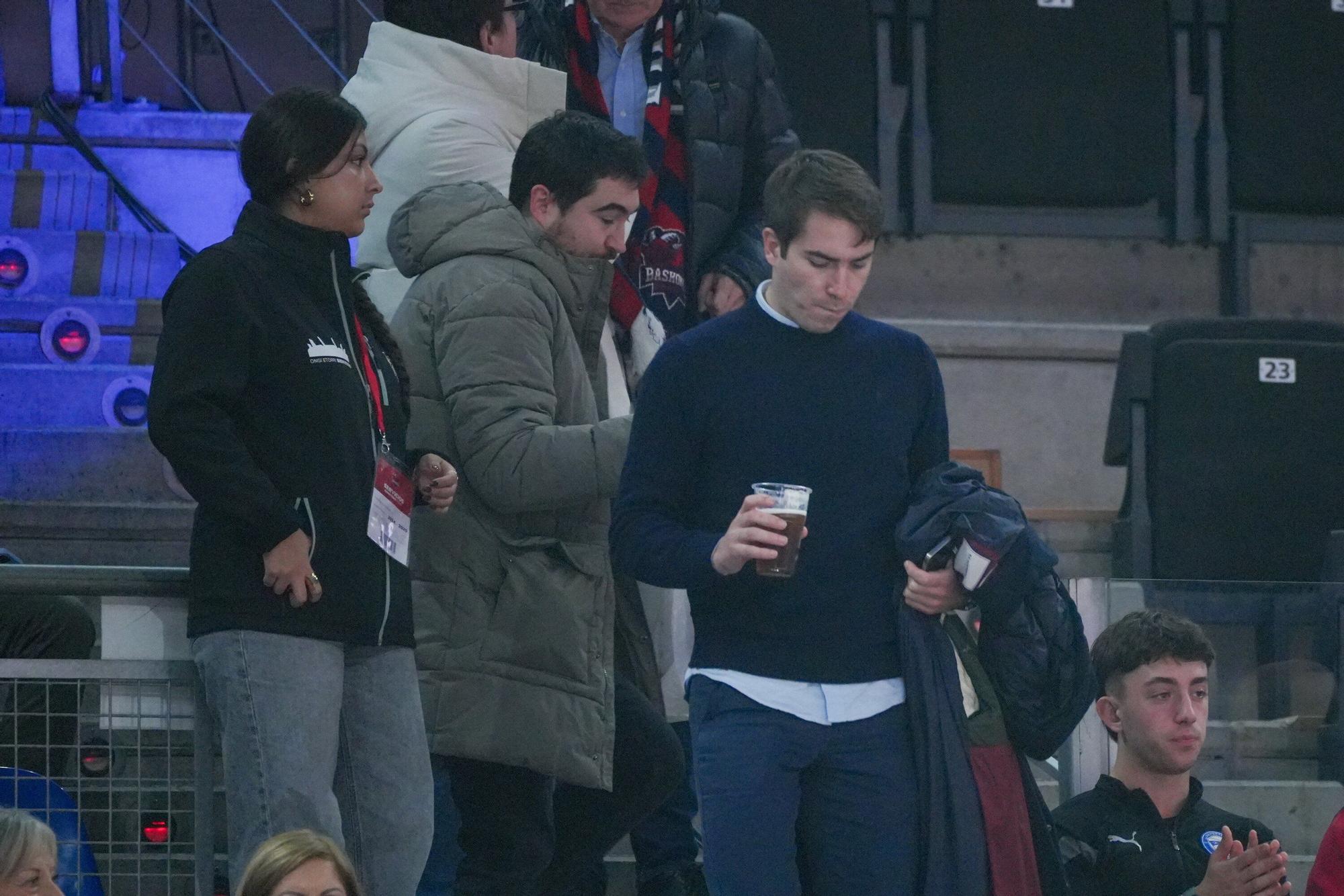 ¡Búscate en las fotos del Baskonia - Bayern!