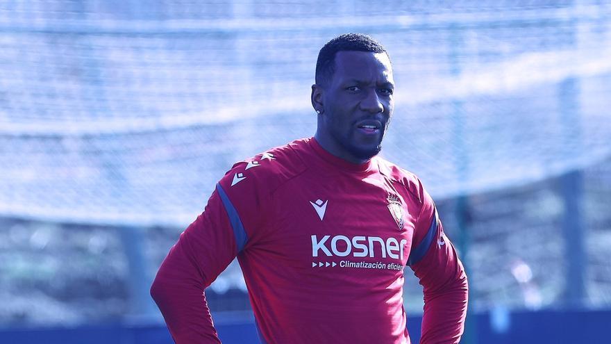 Oriente se abre como vía para Sheraldo Becker