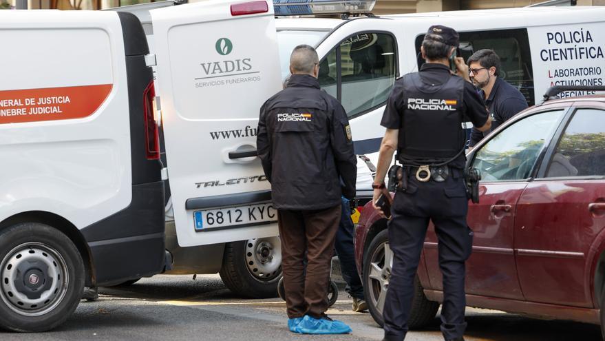 Un peluquero mata a puñaladas a otro en Valencia