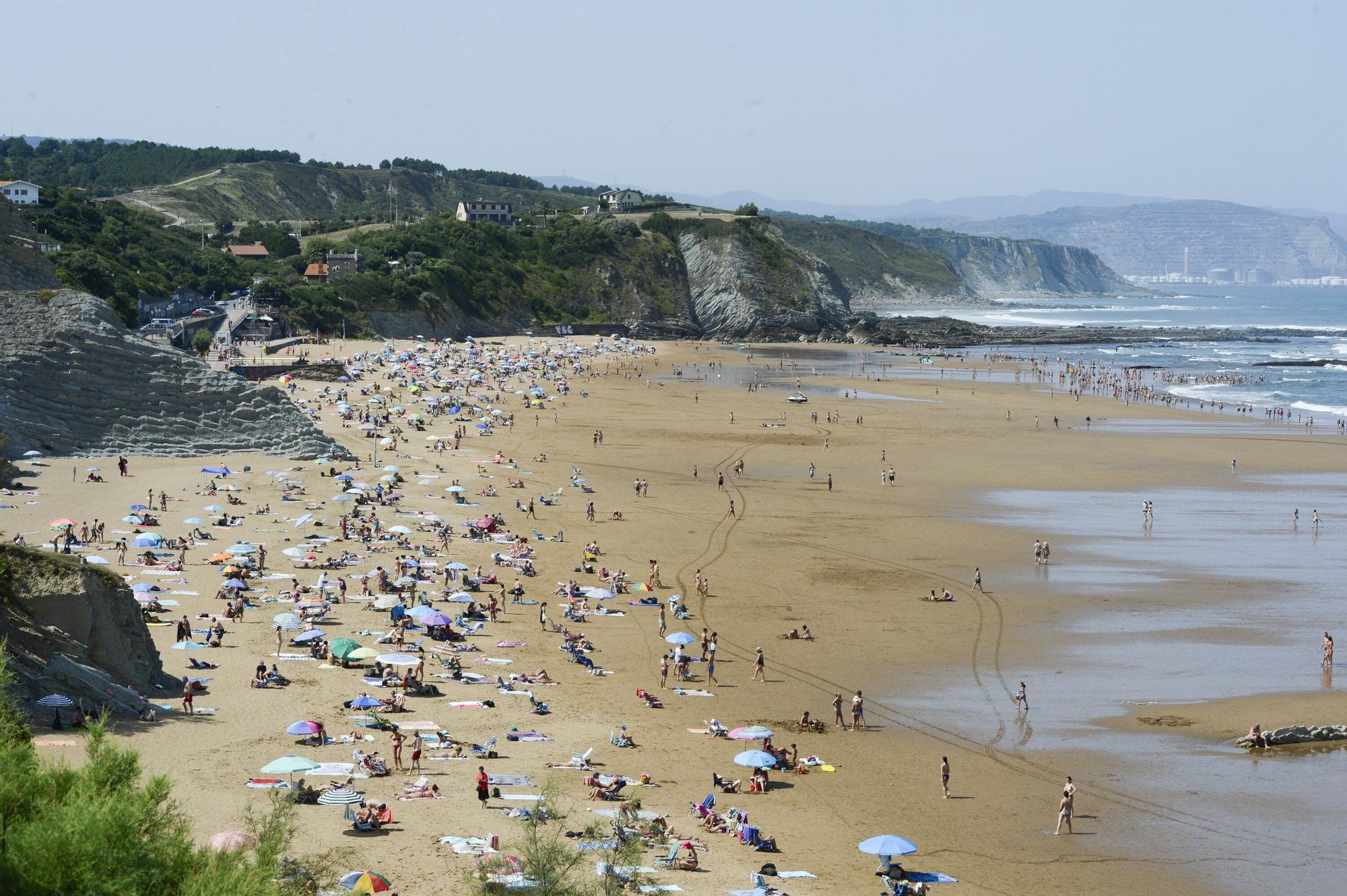 En imágenes: La previsión de calor se prolonga al martes en Euskadi