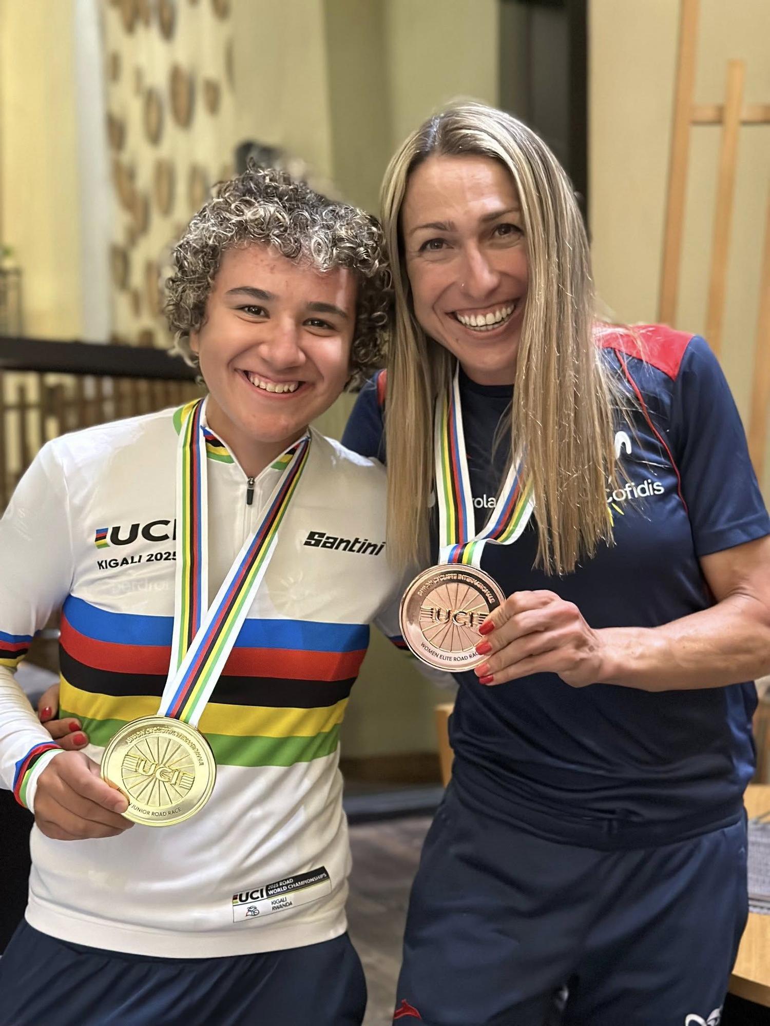 Álbum de fotos de Paula Ortiz campeona del mundo de ciclismo júnior