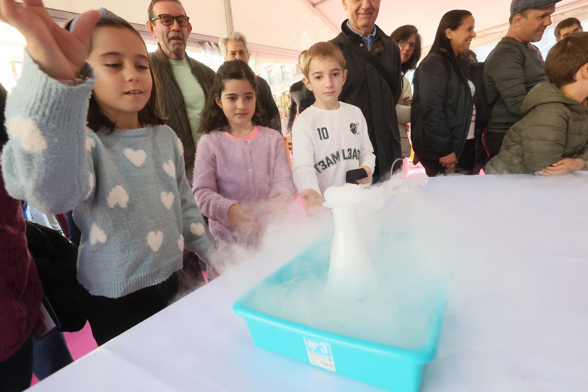 En imágenes: El centro de Vitoria acoge la jornada central del 'Made in Araba Day'