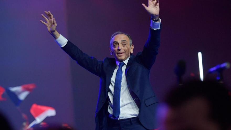 Zemmour se da un baño de masas en su primer mitin como candidato al Elíseo