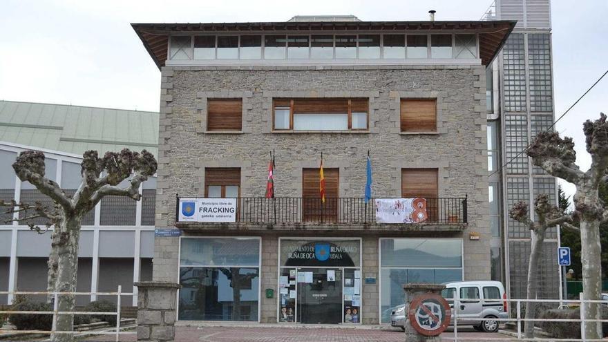 Un concejal de EH Bildu llama “monaguillo asesino” a un edil del PNV en Iruña Oka