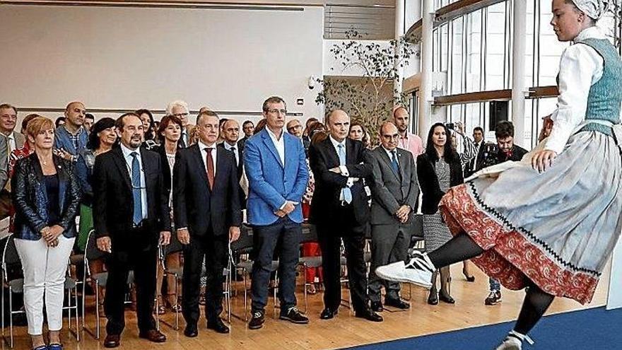 Inauguran una planta de Viralgen en Donostia que comercializará vectores para terapia génica en 2019