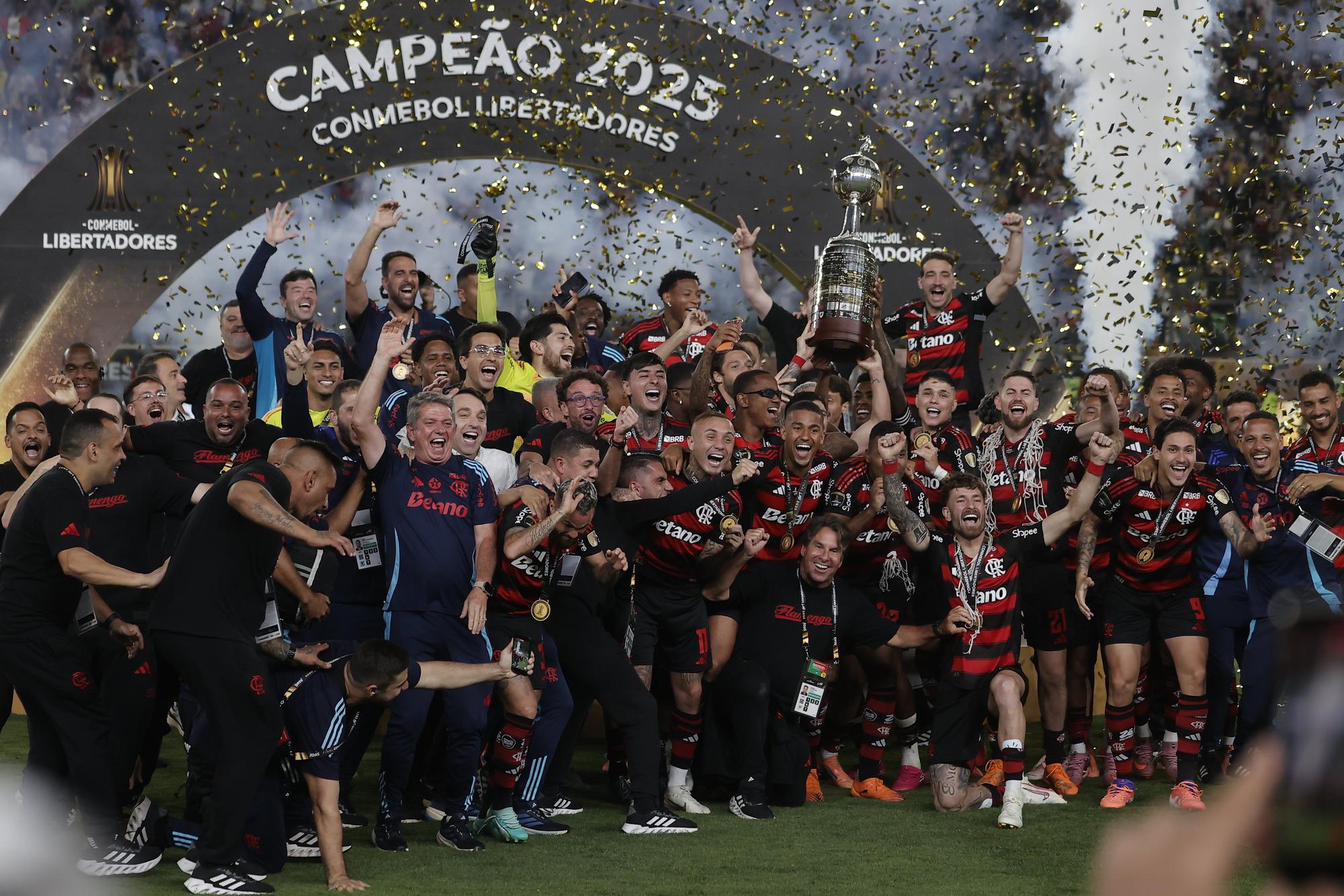 En imágenes: Flamengo le da a Brasil el vigésimo quinto título de la Copa Libertadores