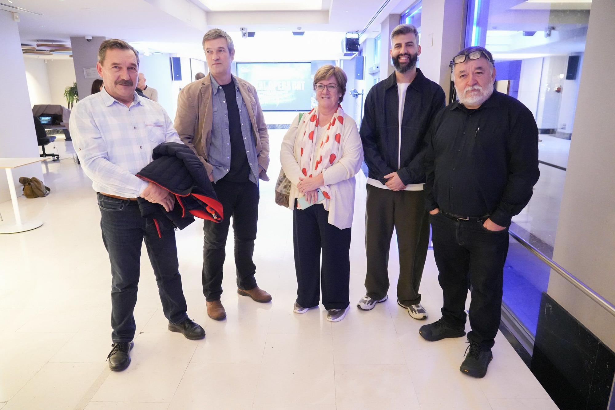 Vladimir Teodorov, Asier Bilbao, Begoña Ayarza, Mikel Cabello e Iñigo Camino.