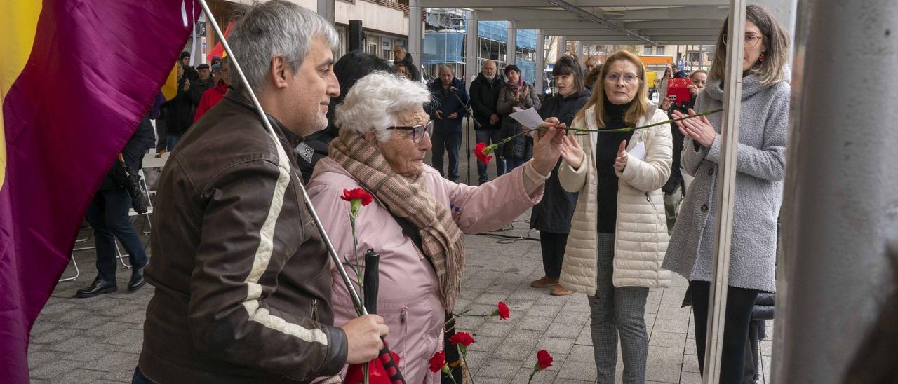 En imágenes: Homenaje a las víctimas de los fusilamientos de Azazeta de 1937