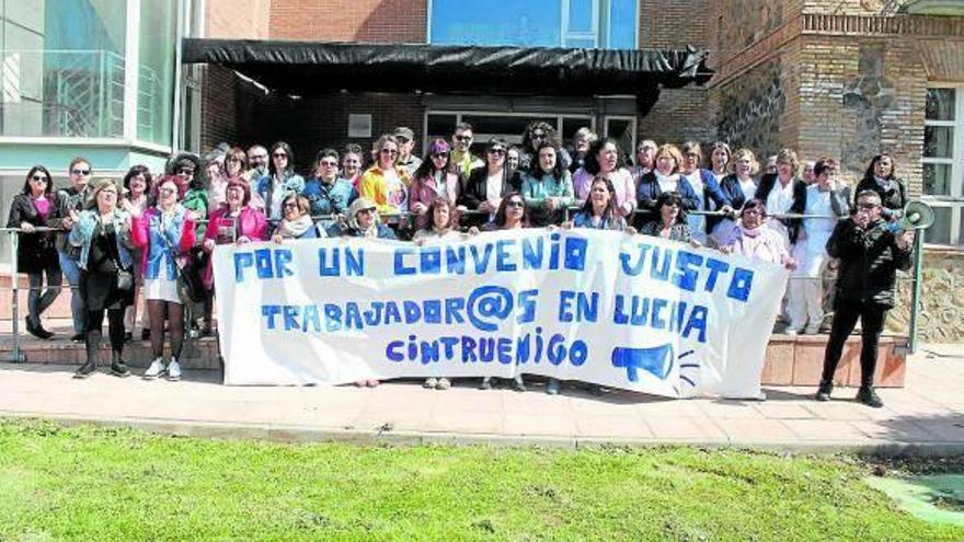 Concentraciones de protesta de los trabajadores de la residencia de ancianos