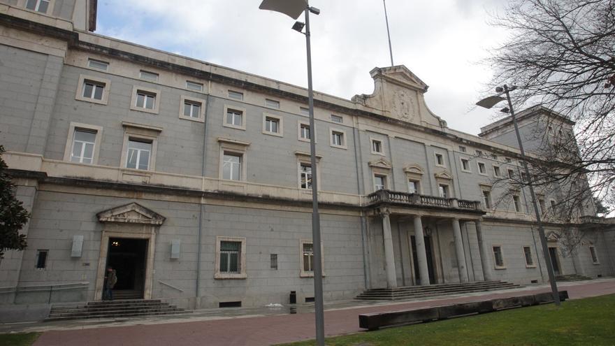 La Universidad de Navarra sube un 3% el sueldo de sus empleados