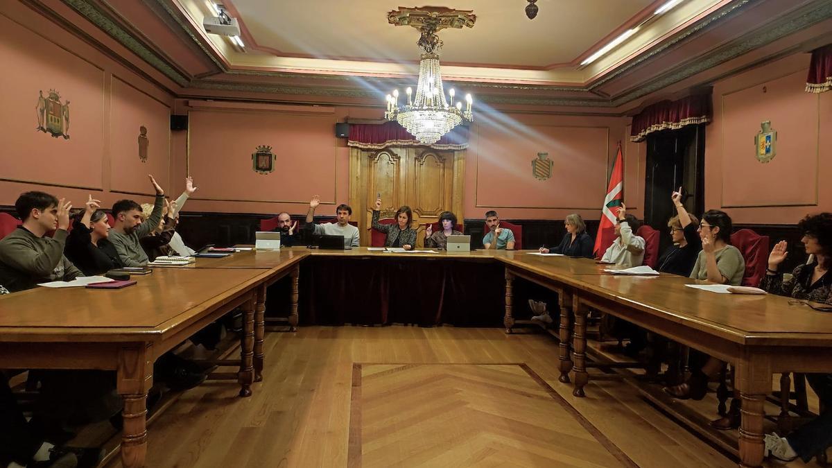 La unamidad marcó la condena del ataque que sufrió el batzoki el pasado 7 de octubre